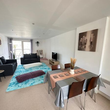 Water Front Apt Walk To The Beach & City Centre Swansea Exterior photo
