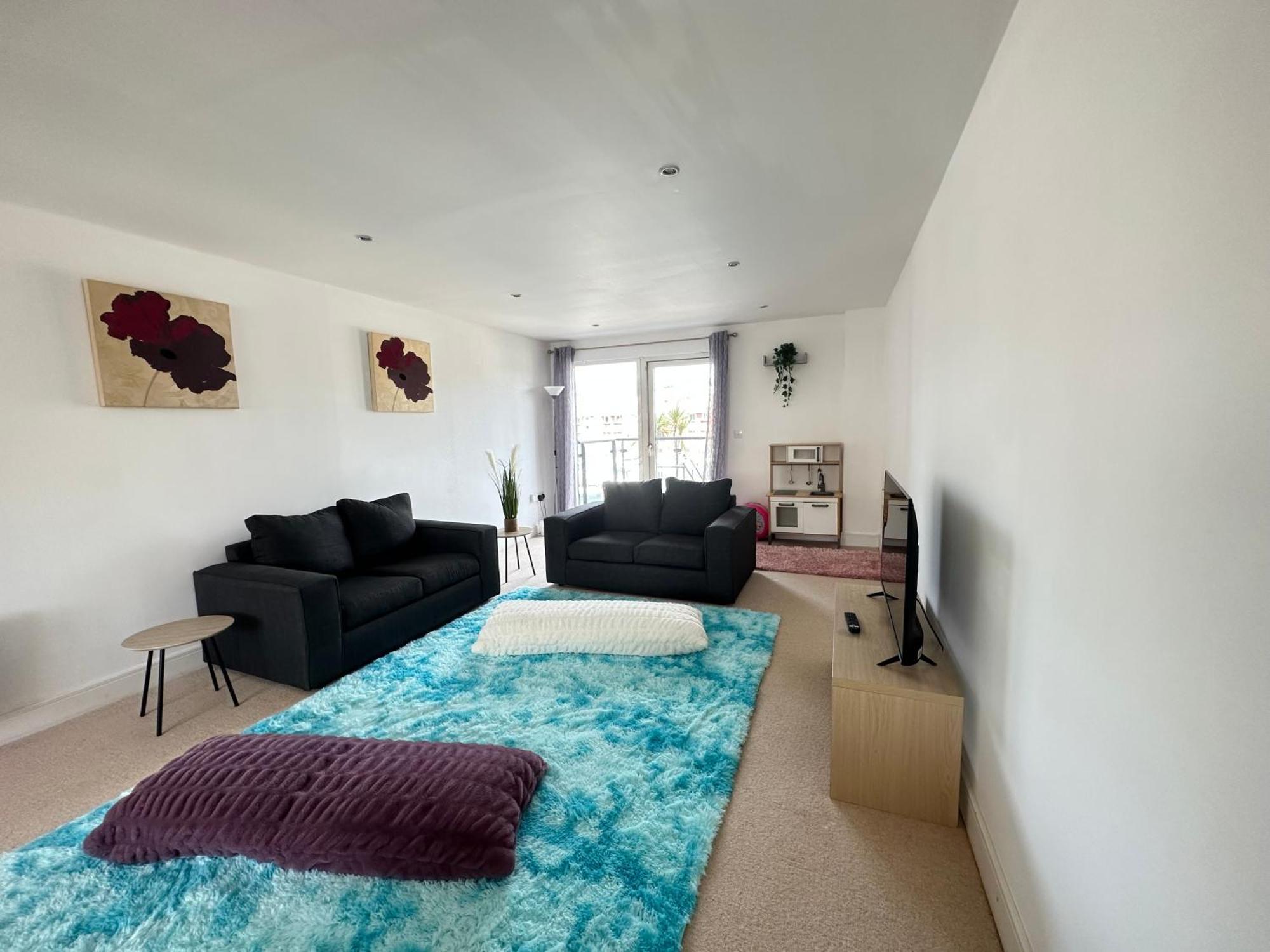 Water Front Apt Walk To The Beach & City Centre Swansea Exterior photo